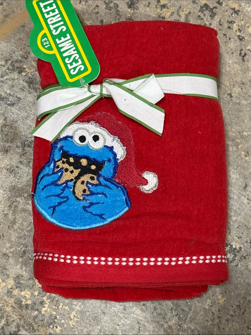Sesame Street Set of 2 Christmas Cookie Monster Hand Towels 18x28 Inch Red - NWT